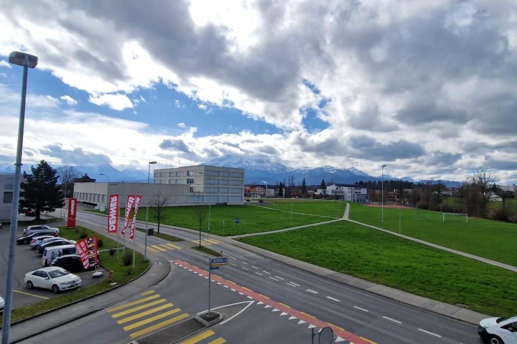 Visionary Hospitality Rothenburg, Lucerne - Premium Apartments With Free Parking, Washer, Kitchen, Terrace, 15' City Exterior photo